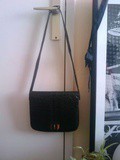 #8 La pochette noire
